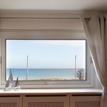 Ferienwohnung Lachmoewe Шарбойтц Екстериор снимка