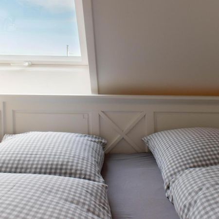 Ferienwohnung Lachmoewe Шарбойтц Екстериор снимка
